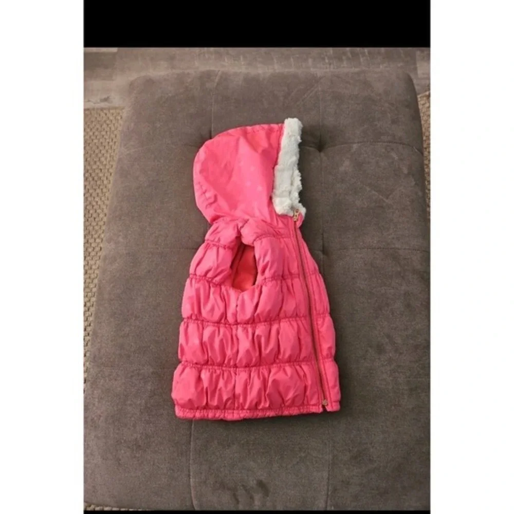 Old Navy Girls Pink Puffer Vest Size 3T Faux Fur Hooded Zip Winter